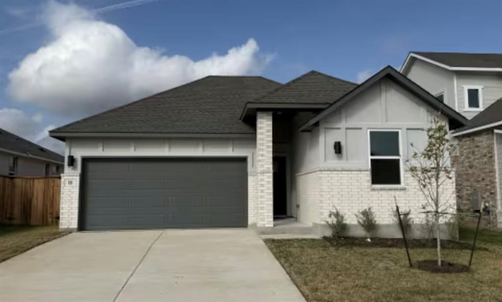 131 Sincere Dr, Kyle, TX 78640 Main Photo