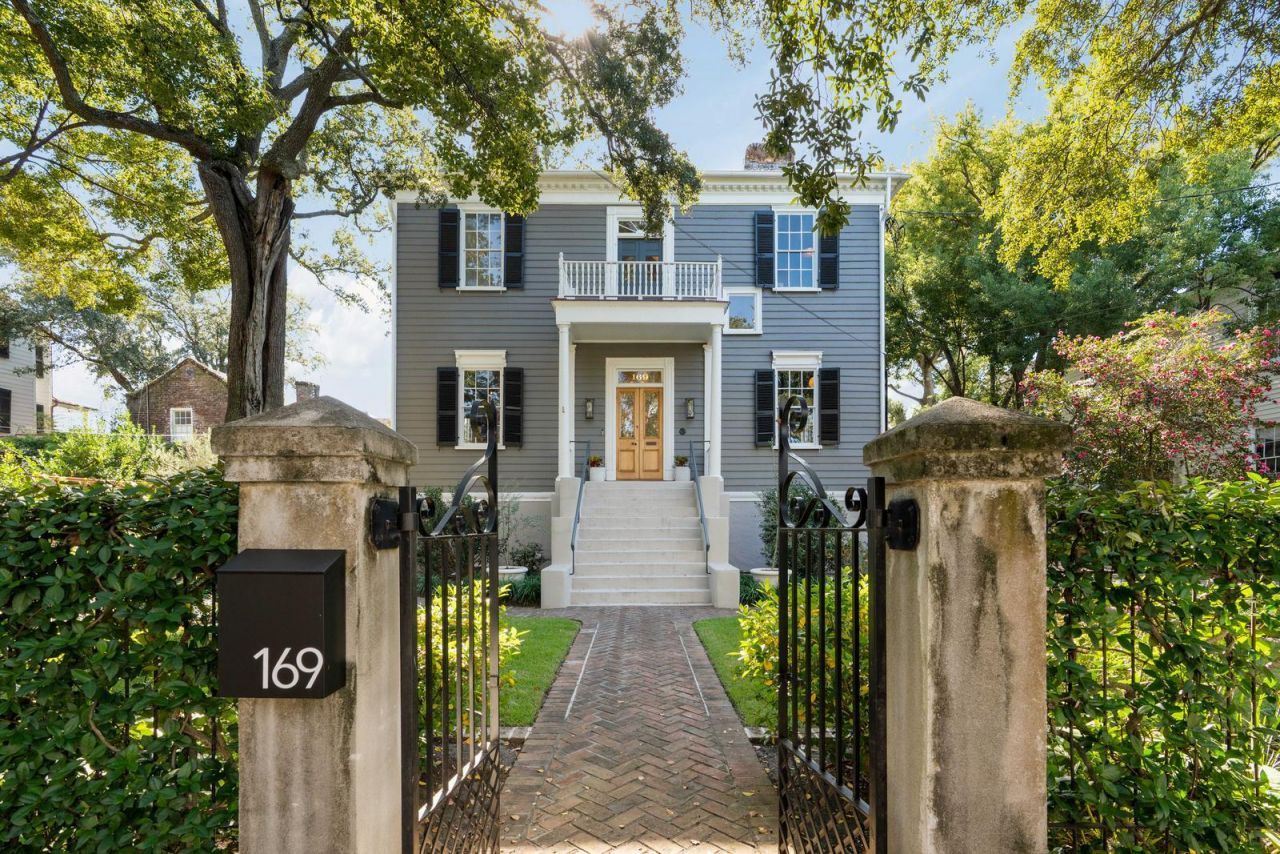 169 Wentworth Street Photo 105