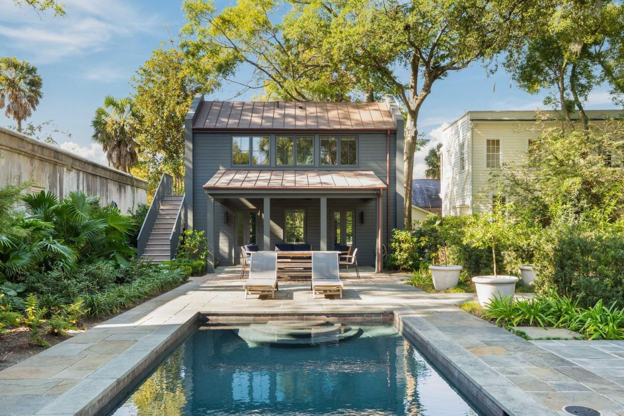 169 Wentworth Street Photo 28