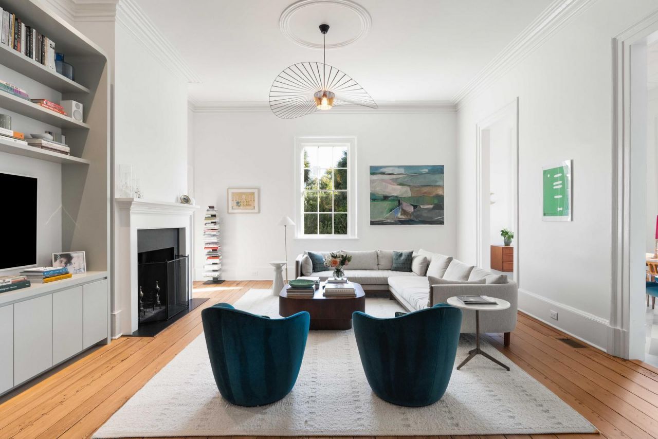 169 Wentworth Street Photo 32