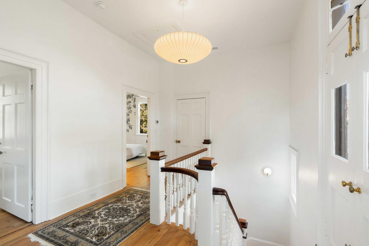 169 Wentworth Street Photo 40