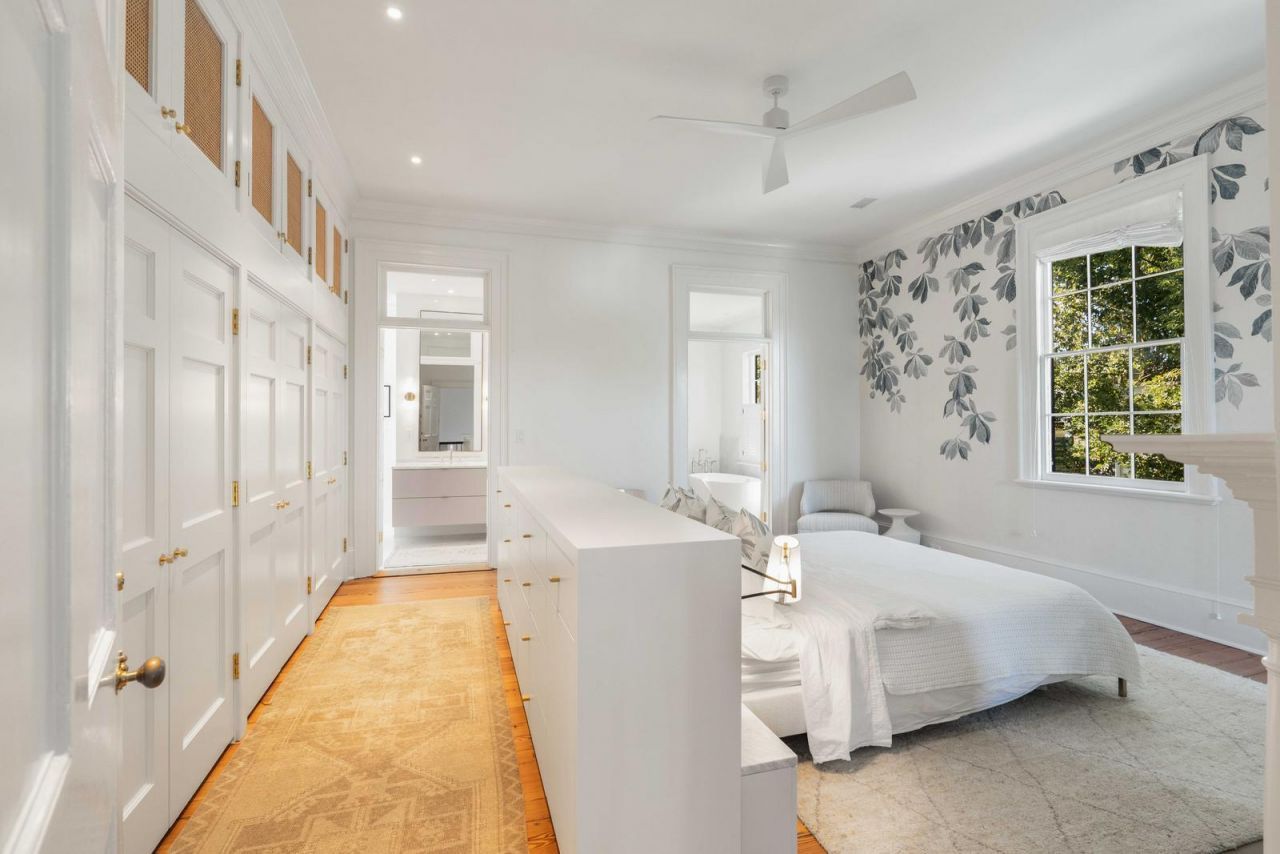 169 Wentworth Street Photo 41