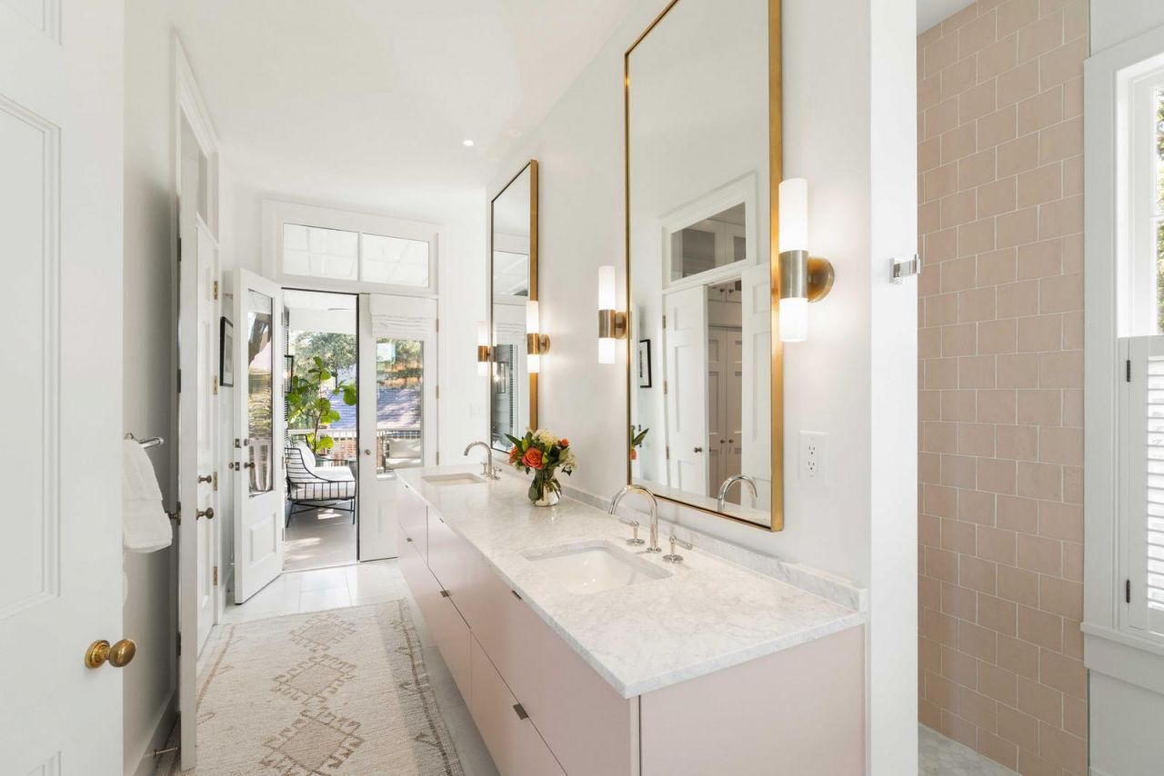 169 Wentworth Street Photo 47