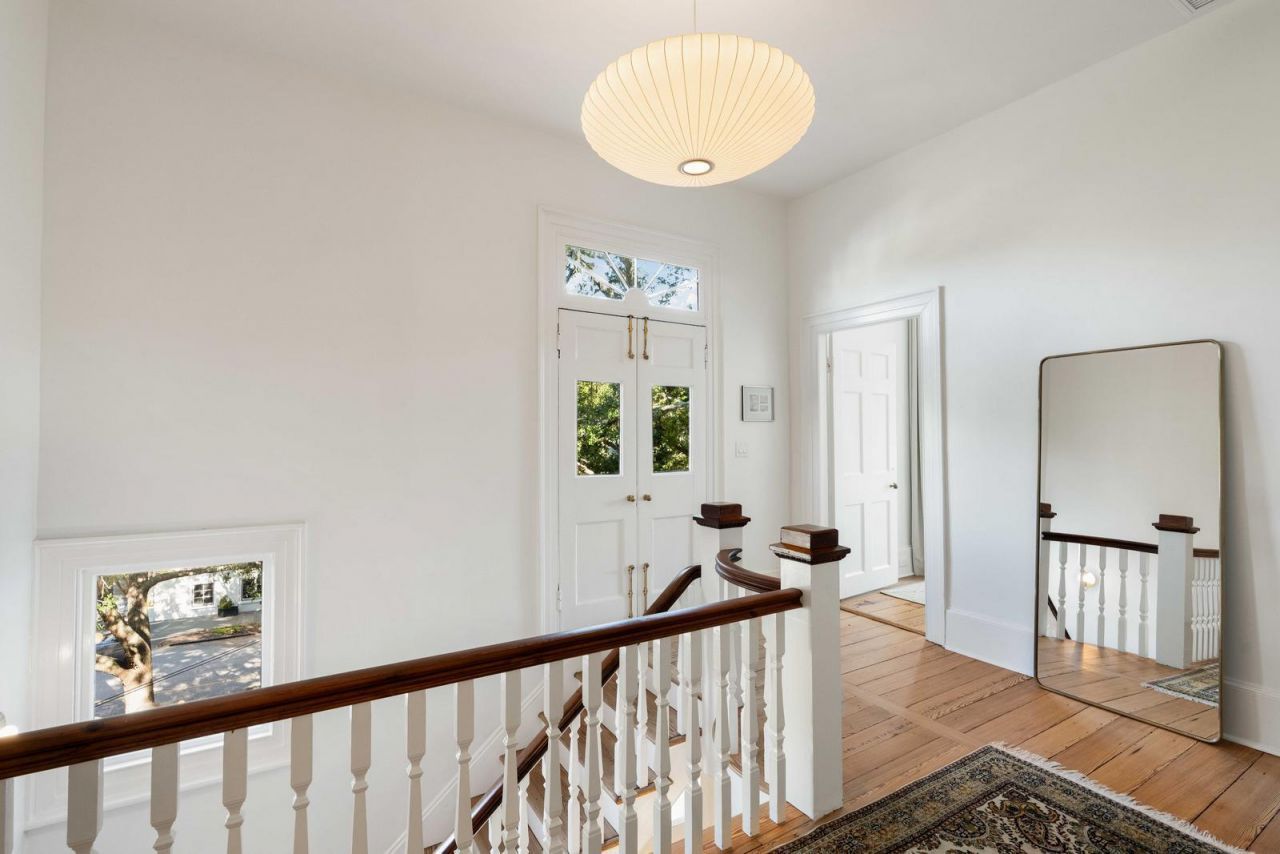 169 Wentworth Street Photo 58