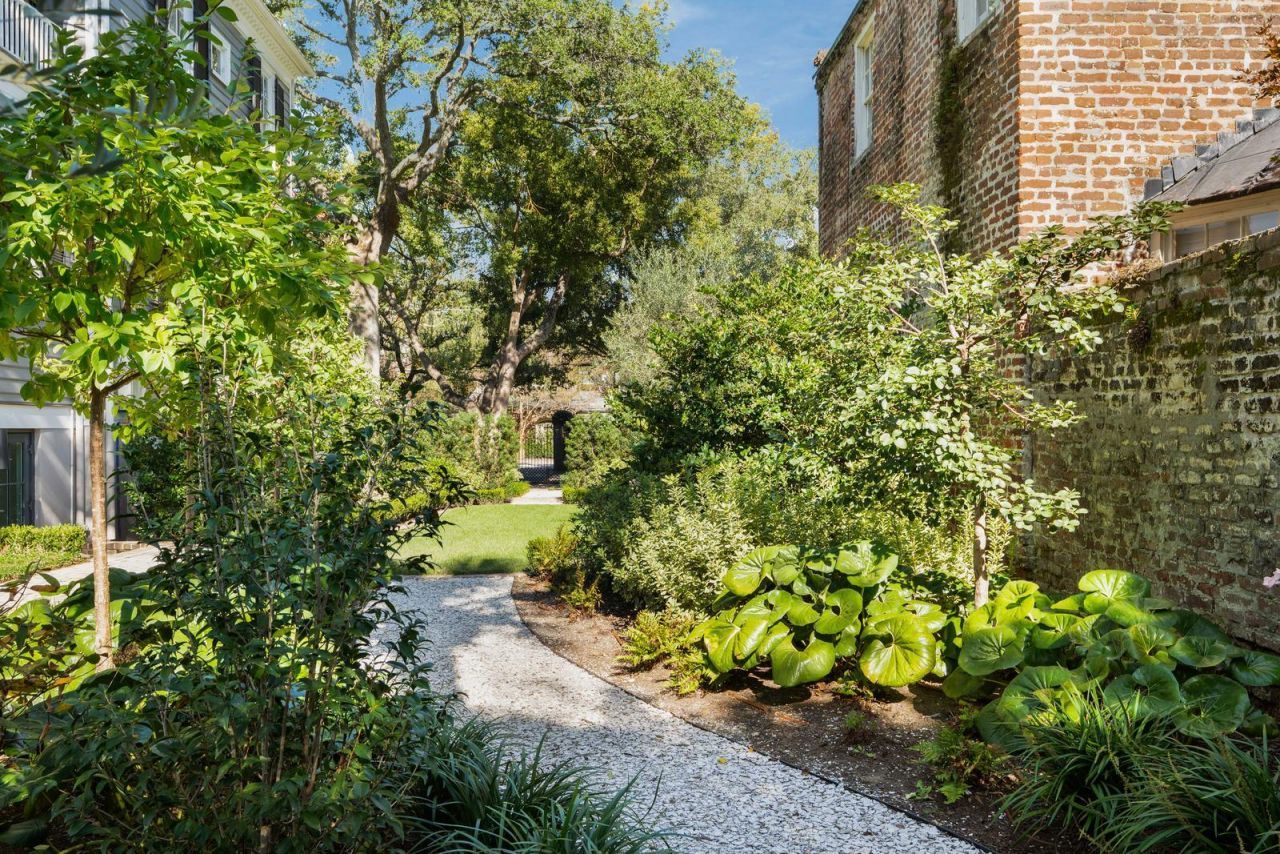 169 Wentworth Street Photo 89