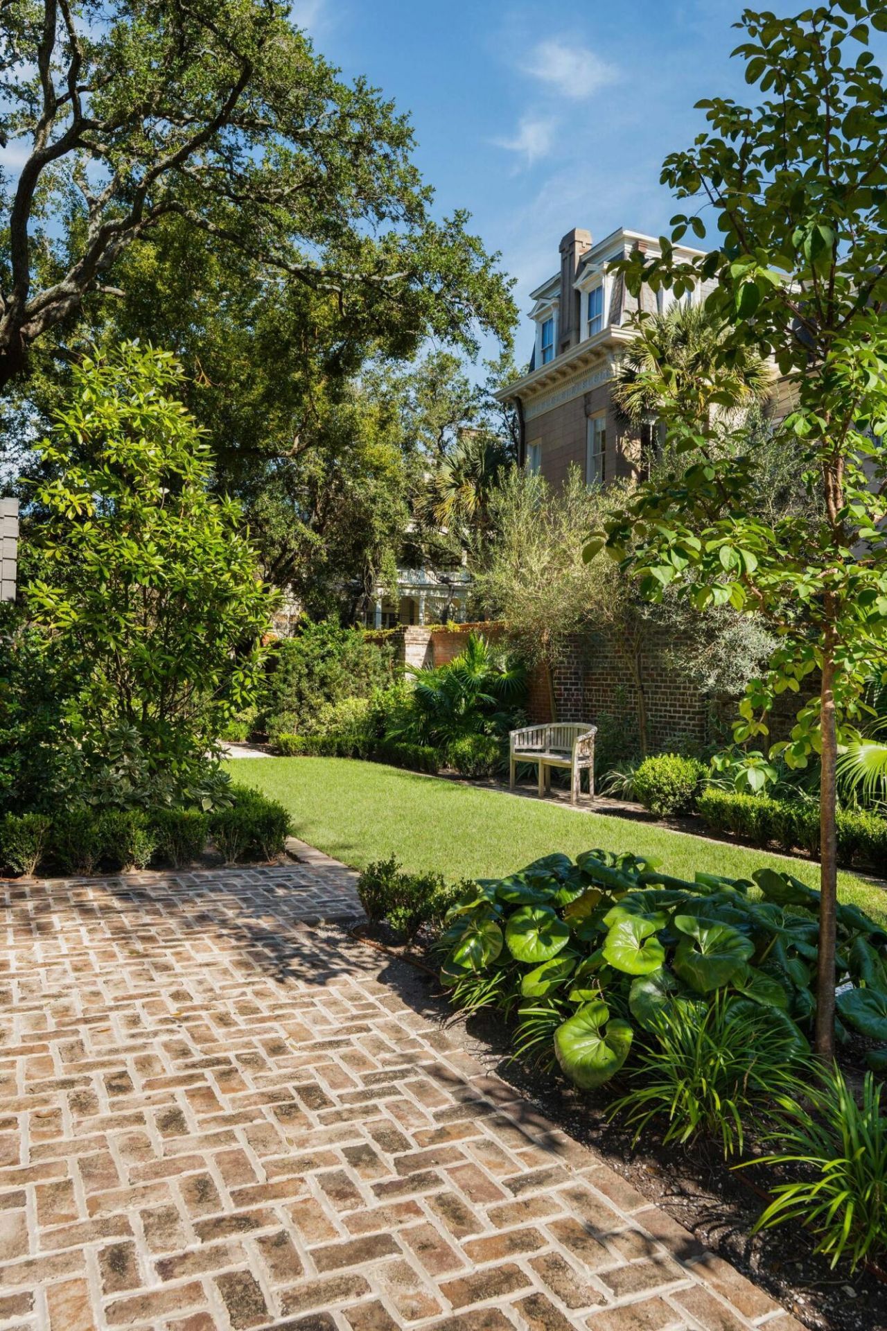 169 Wentworth Street Photo 91