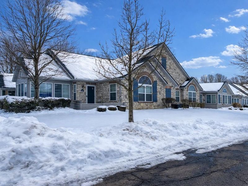 4213 Cobbler Road, Unit 14, New Albany, OH 43054 Photo 1