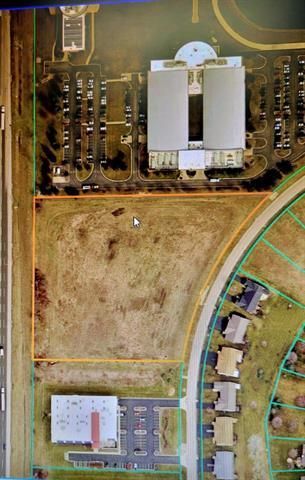 Tebala Blvd, Rockford, IL 61108