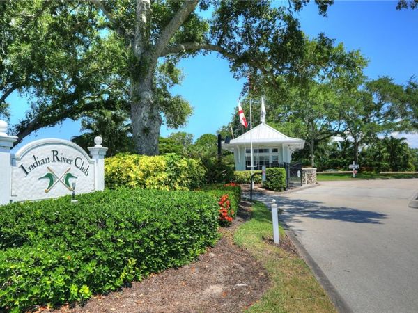 619 Bridgewater Lane SW, Vero Beach, FL 32962