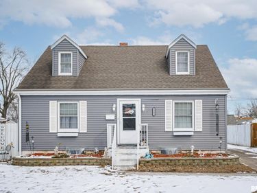 1503 STATE Street, Pekin, IL 61554