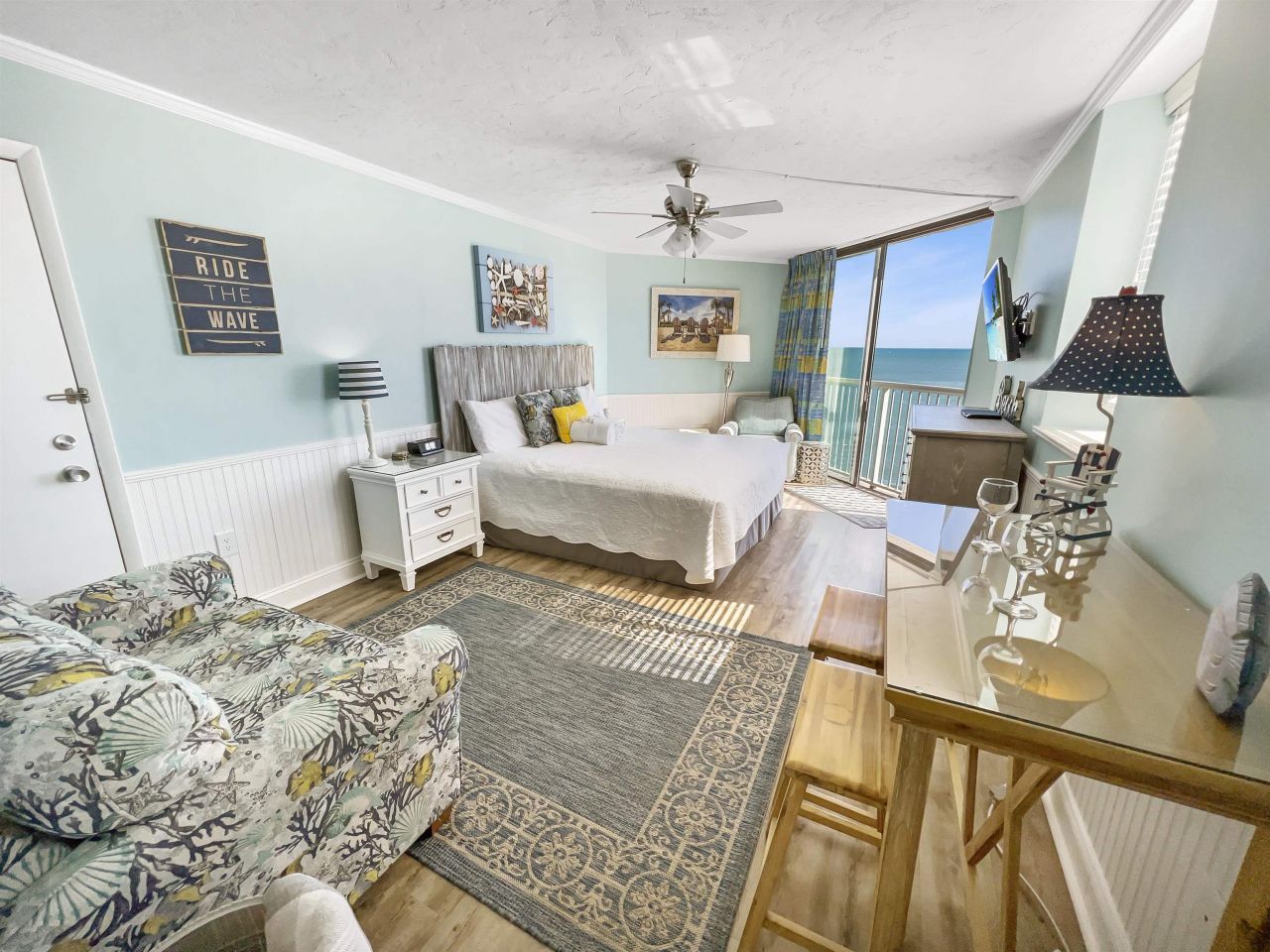 9550 Shore Dr. Photo 2