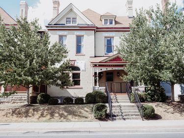 275 S Limestone, Unit 120, Lexington, KY 40508