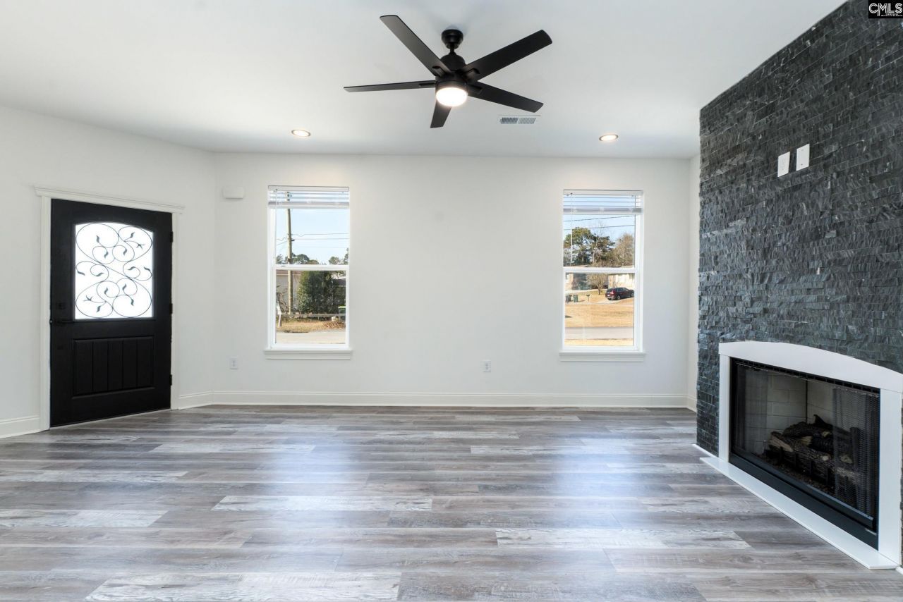 314 Park Lane  Photo 10