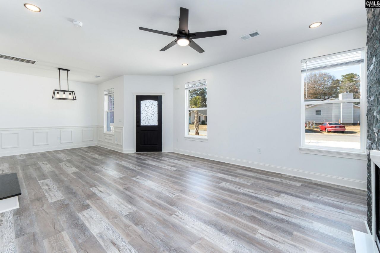 314 Park Lane  Photo 6