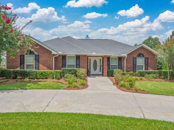 48 Cannon Drive, Laurel Hill, FL 32567