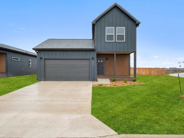 2025 Applewood DR, Lockhart, TX 78644