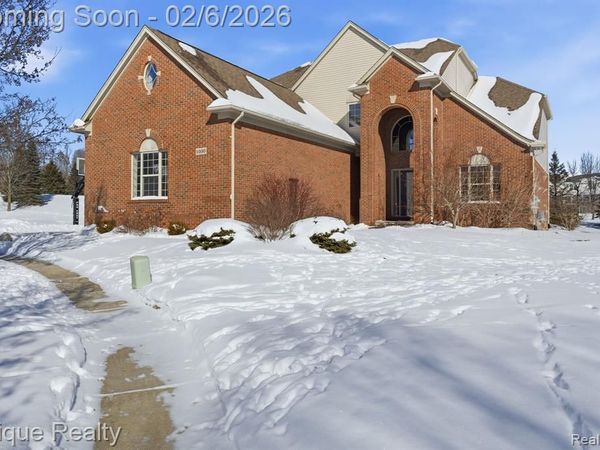 1030 Woodside Court, Oxford Twp, MI 48371