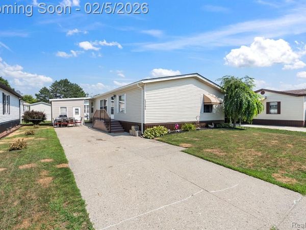 49280 Wildwood Court, Shelby Twp, MI 48315