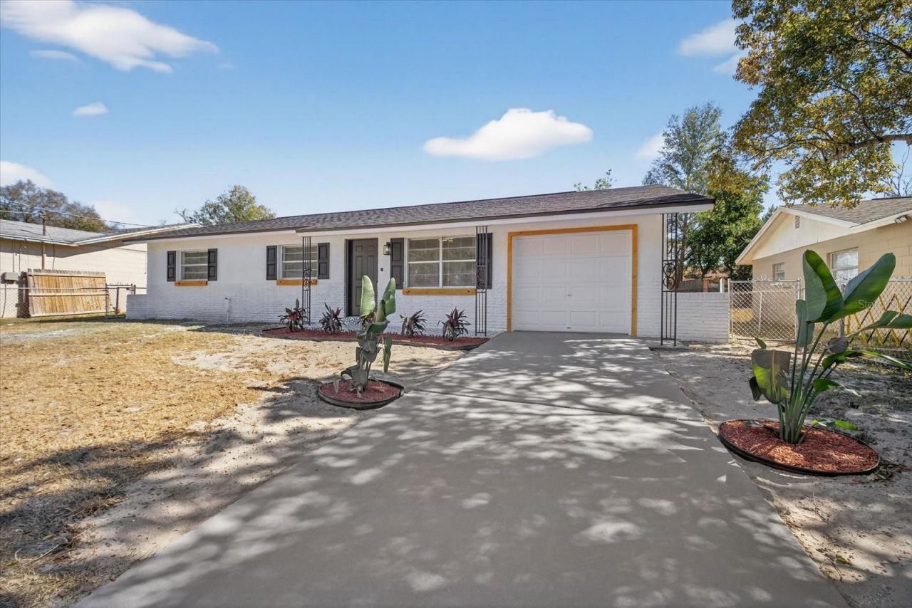 8309 Tupelo Drive, Tampa, FL 33637 Main Photo