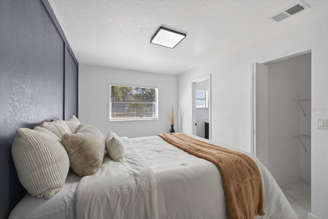 8309 Tupelo Drive, Tampa, FL 33637 Photo