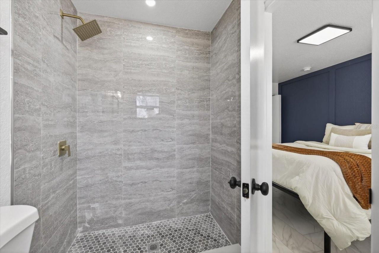 8309 Tupelo Drive, Tampa, FL 33637 Photo