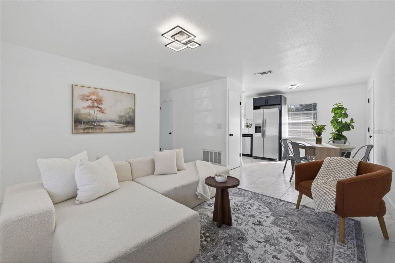 8309 Tupelo Drive, Tampa, FL 33637 Photo