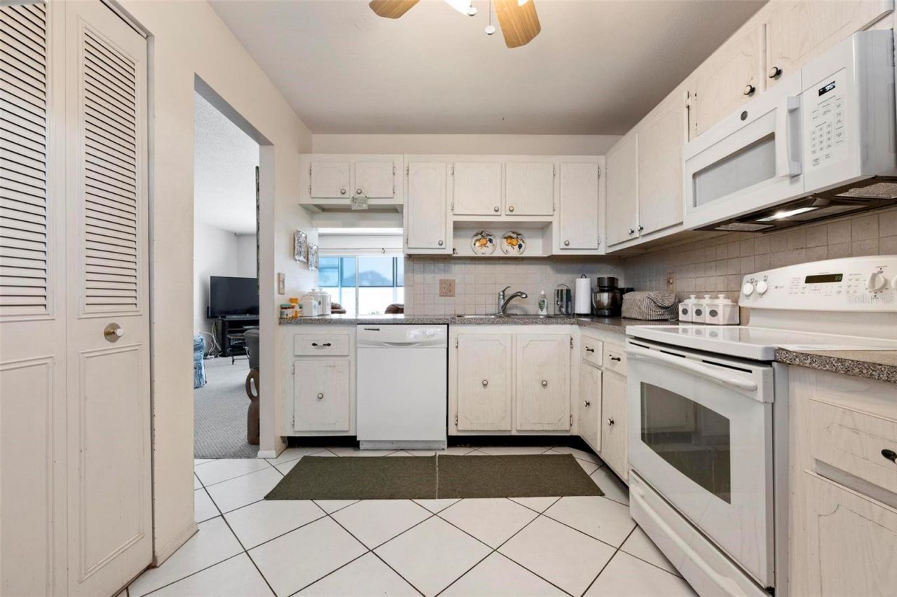 4040 Ironwood Circle, Unit 102F, Bradenton, FL 34209 Photo