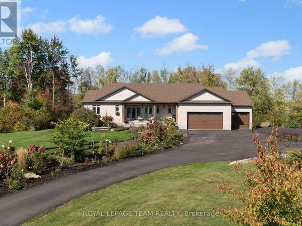 26 Synergy Way, Ottawa, ON K2W0K3