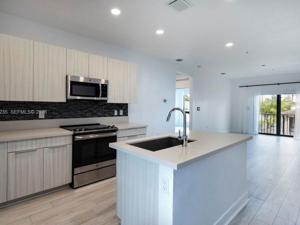 4740 NW 84th Court, Unit 38, Doral, FL 33166