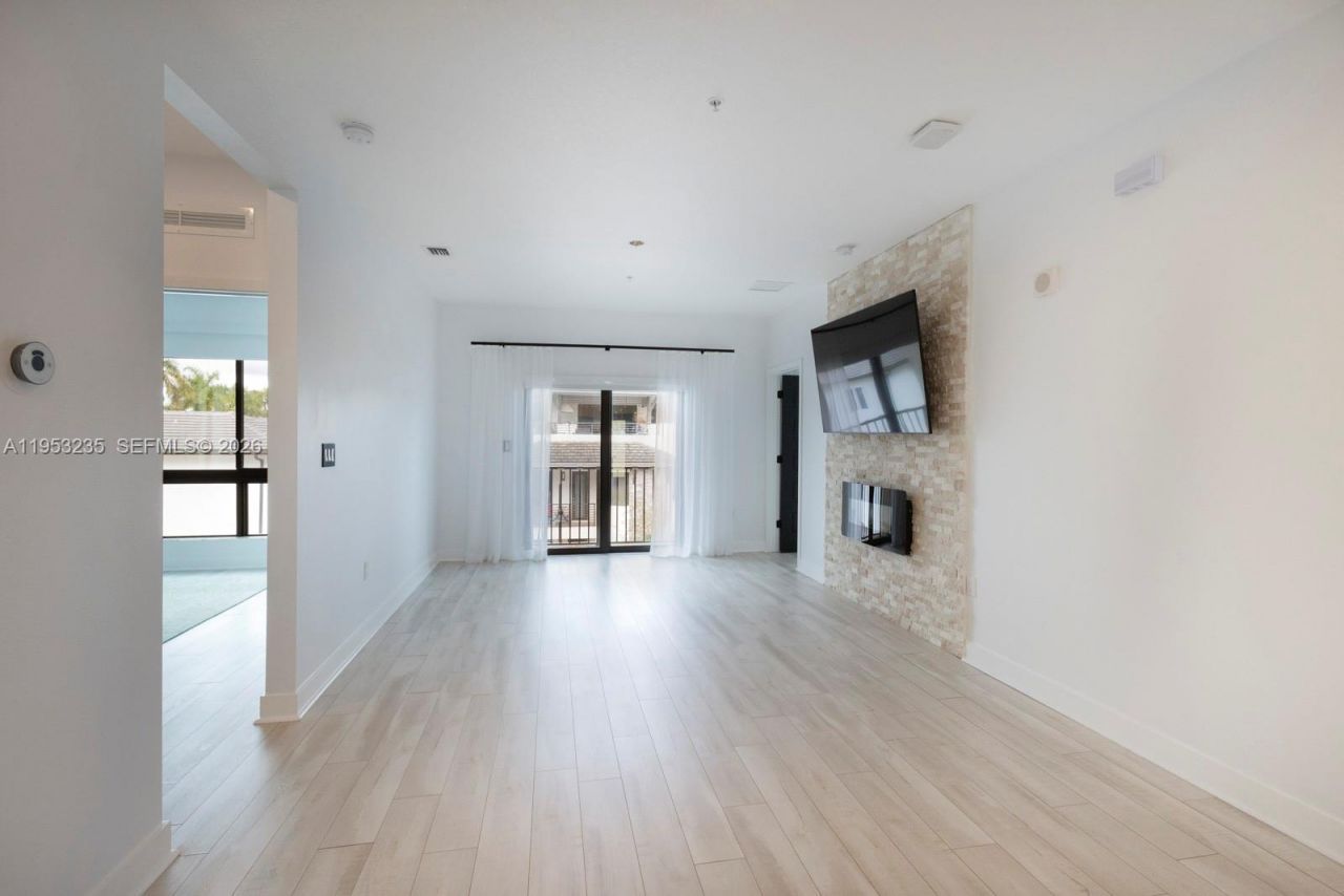 4740 NW 84th Court, Unit 38, Doral, FL 33166 Photo