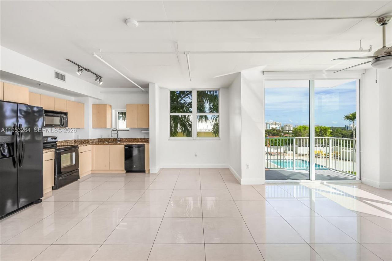 3180 SW 22nd St, Unit 601, Miami, FL 33145 Photo