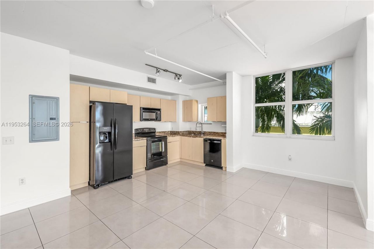 3180 SW 22nd St, Unit 601, Miami, FL 33145 Photo