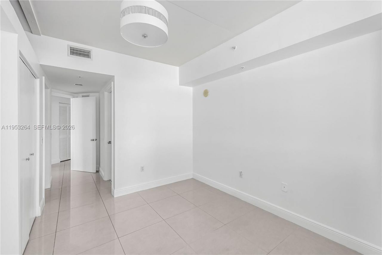 3180 SW 22nd St, Unit 601, Miami, FL 33145 Photo