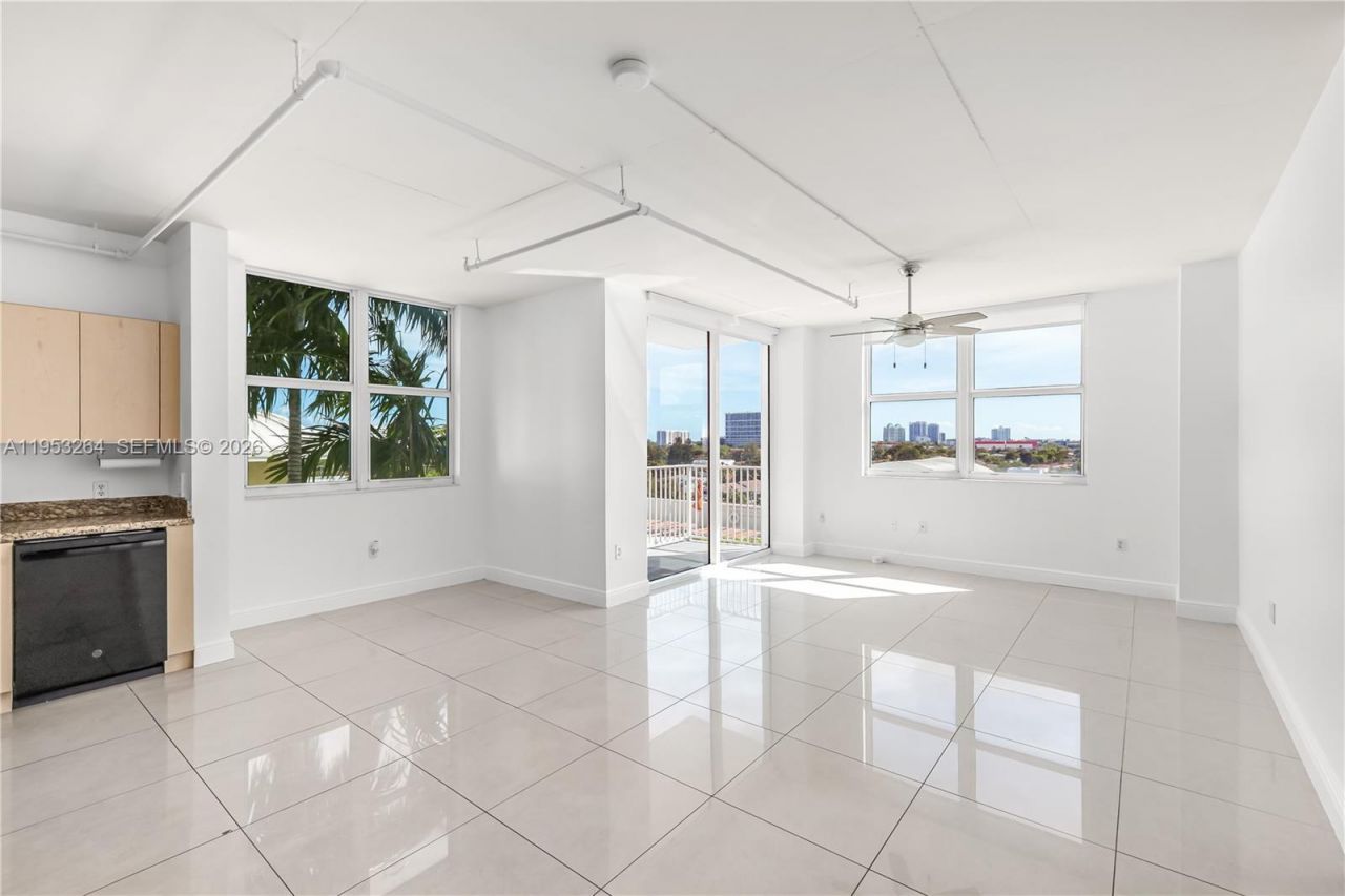 3180 SW 22nd St, Unit 601, Miami, FL 33145 Photo