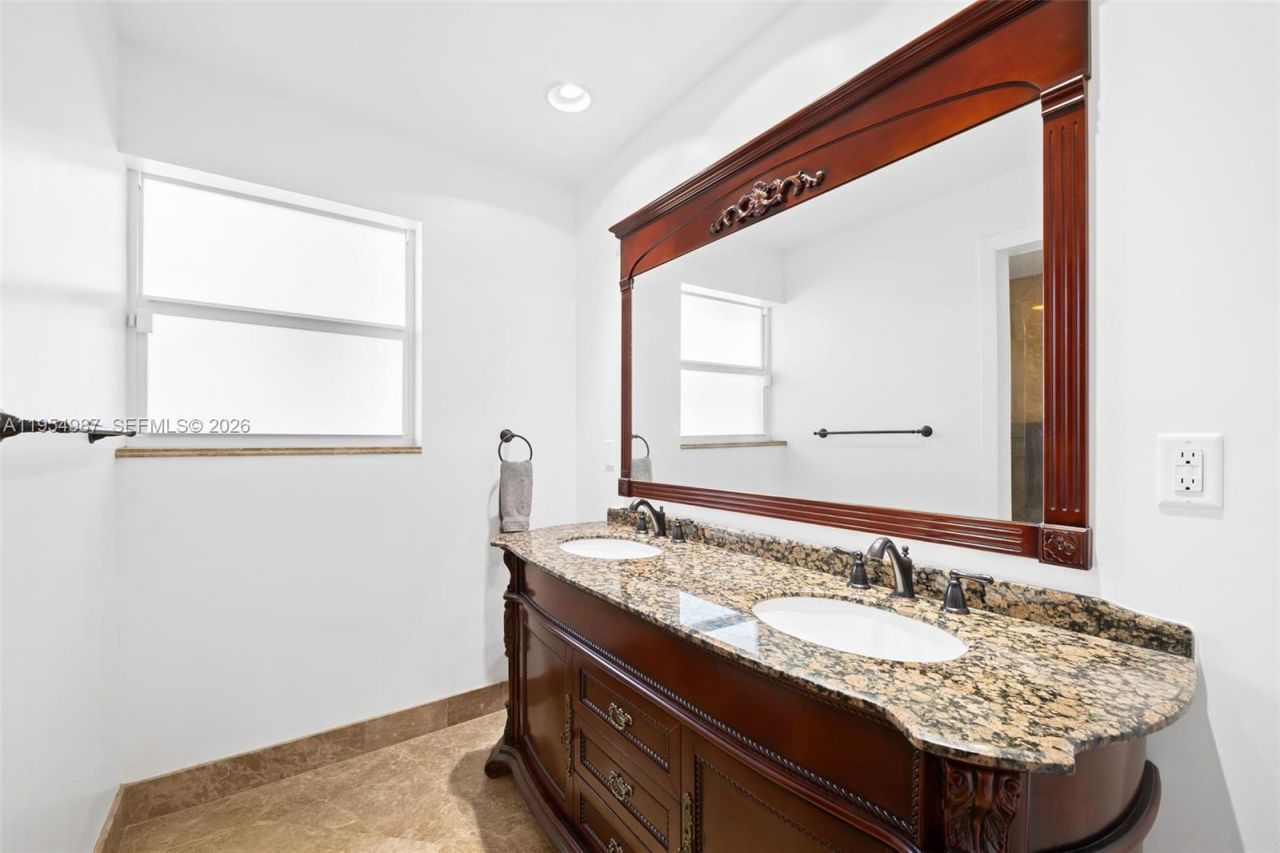 6200 NE 21st Rd, Fort Lauderdale, FL 33308 Photo