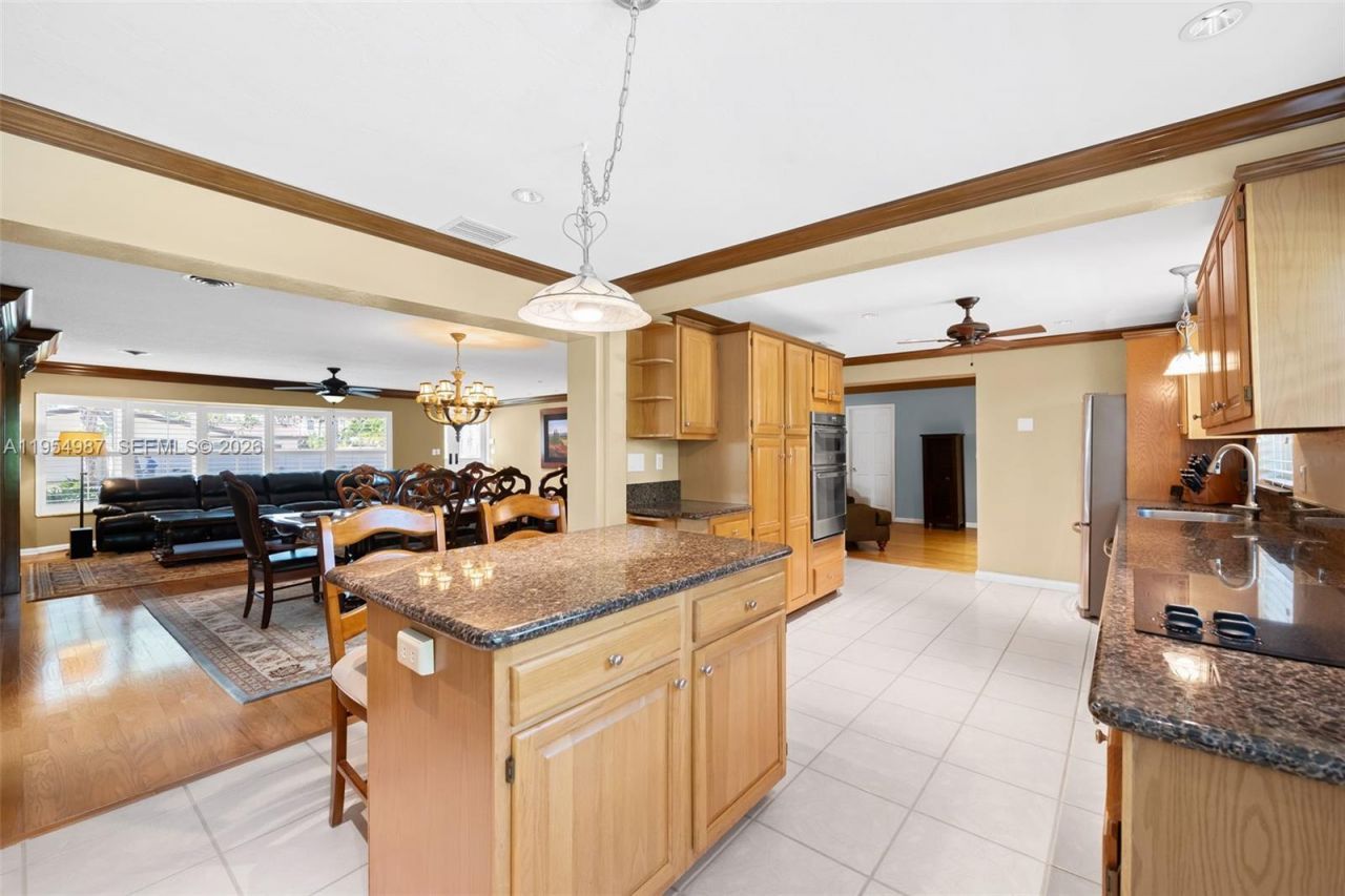 6200 NE 21st Rd, Fort Lauderdale, FL 33308 Photo