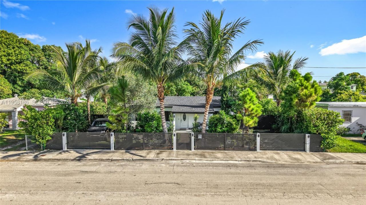 10045 SW 172nd St, Miami, FL 33157 Photo