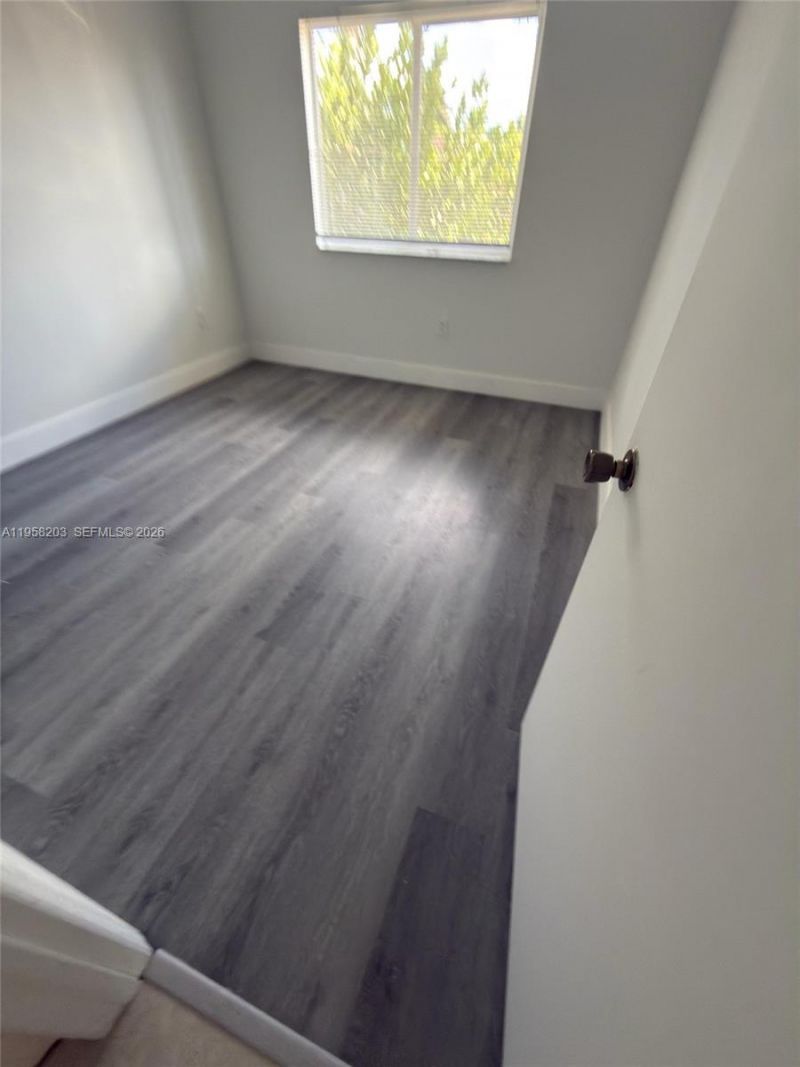 930 NE 34th Ave, Unit 201, Homestead, FL 33033 Photo