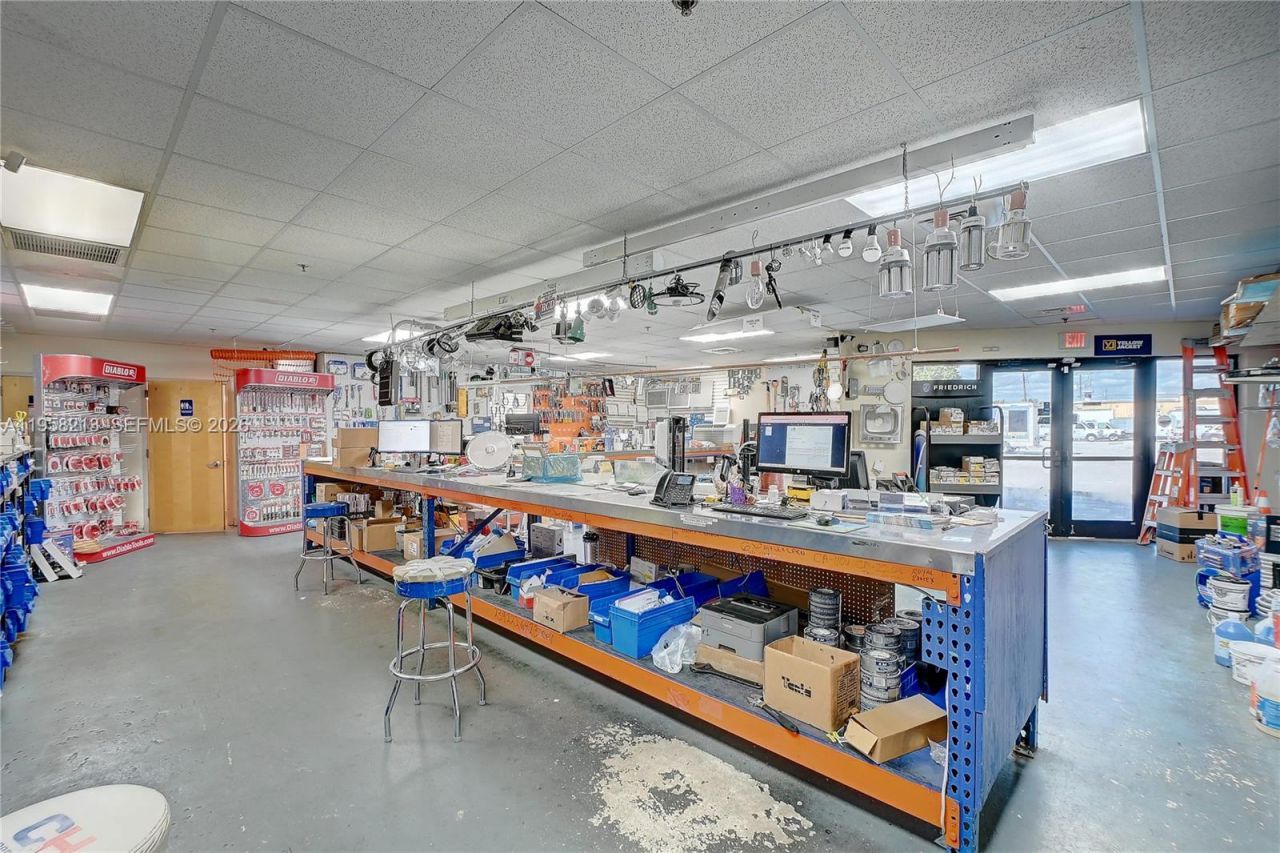 3040 Fowler Street , Fort Myers, FL 33901 Photo