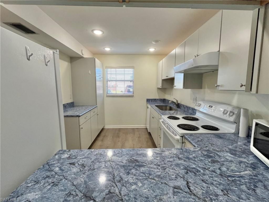 1356 Myerlee Country Club Blvd, Unit 2, Fort Myers, FL 33919 Photo