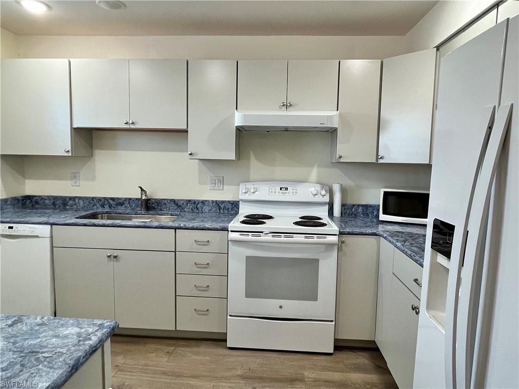 1356 Myerlee Country Club Blvd, Unit 2, Fort Myers, FL 33919 Photo