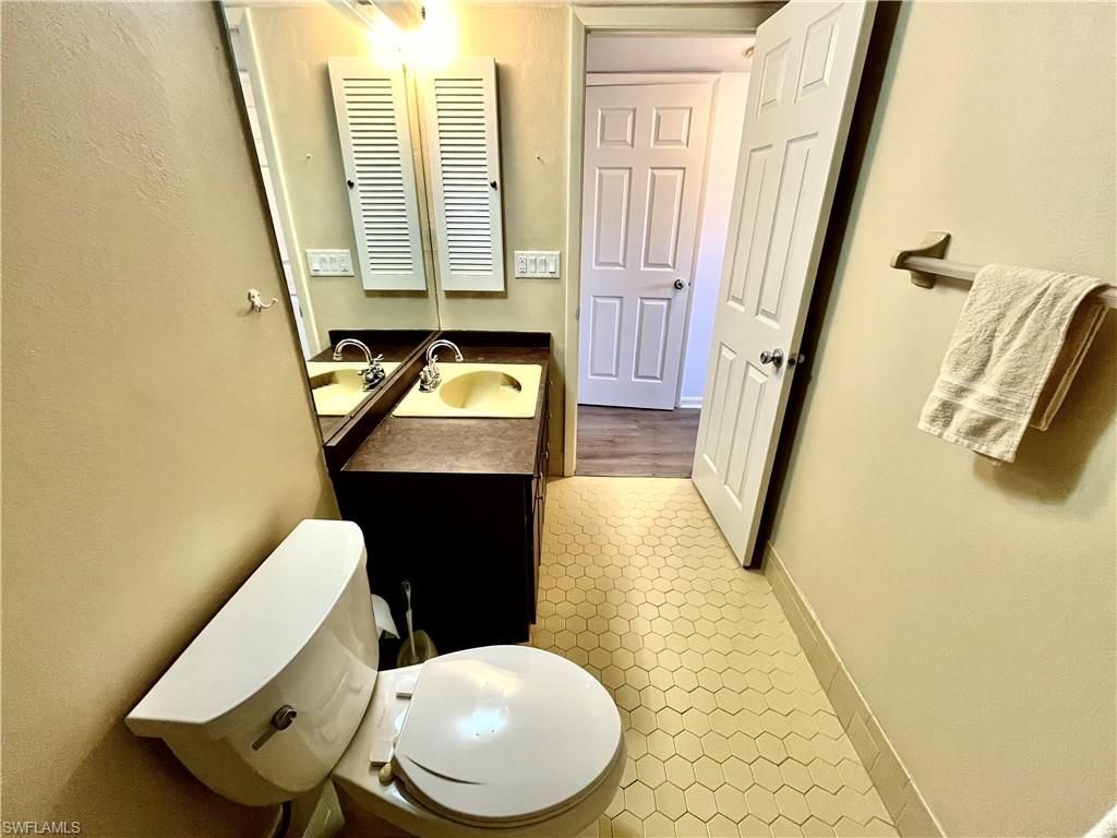 1356 Myerlee Country Club Blvd, Unit 2, Fort Myers, FL 33919 Photo