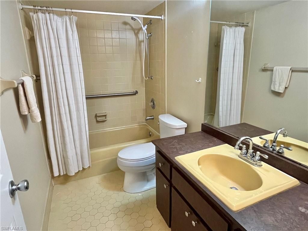 1356 Myerlee Country Club Blvd, Unit 2, Fort Myers, FL 33919 Photo