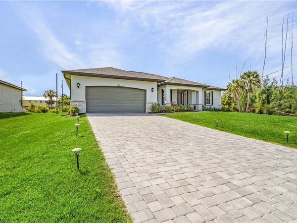 3505 Mango ST, ST. JAMES CITY, FL 33956