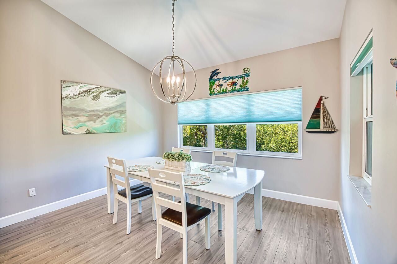 595 Piedmont Rd, Sanibel, FL 33957 Photo