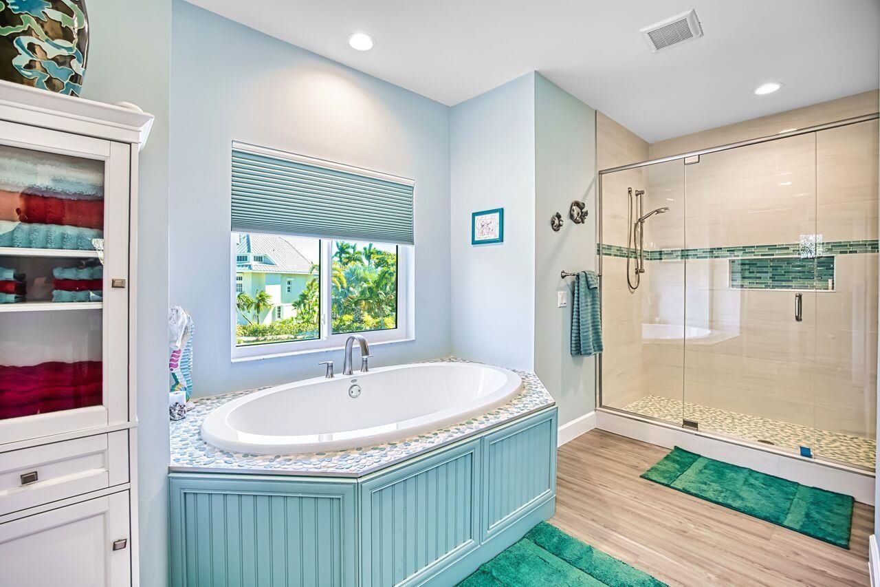 595 Piedmont Rd, Sanibel, FL 33957 Photo