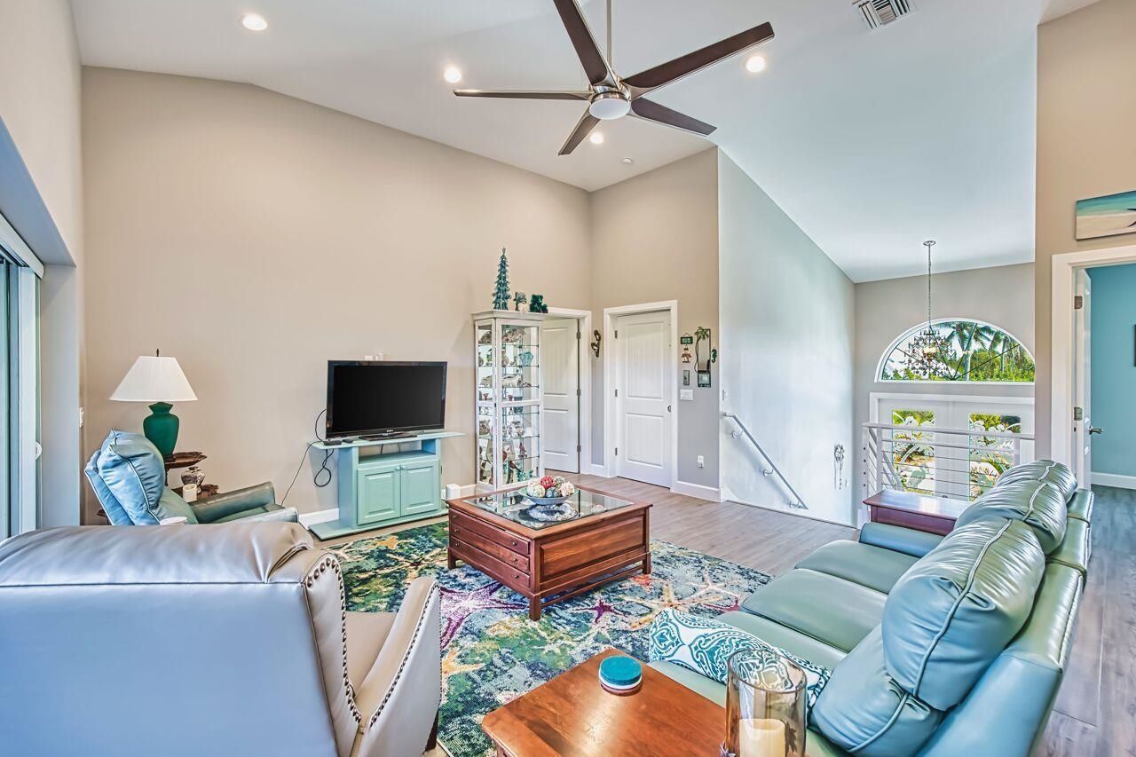 595 Piedmont Rd, Sanibel, FL 33957 Photo