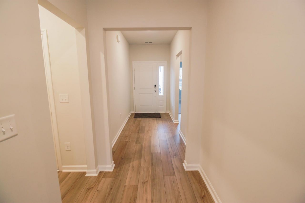 1454 Bellaria Way Photo 4