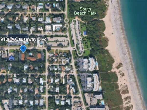 910 E Causeway Boulevard, Unit C13, Vero Beach, FL 32963