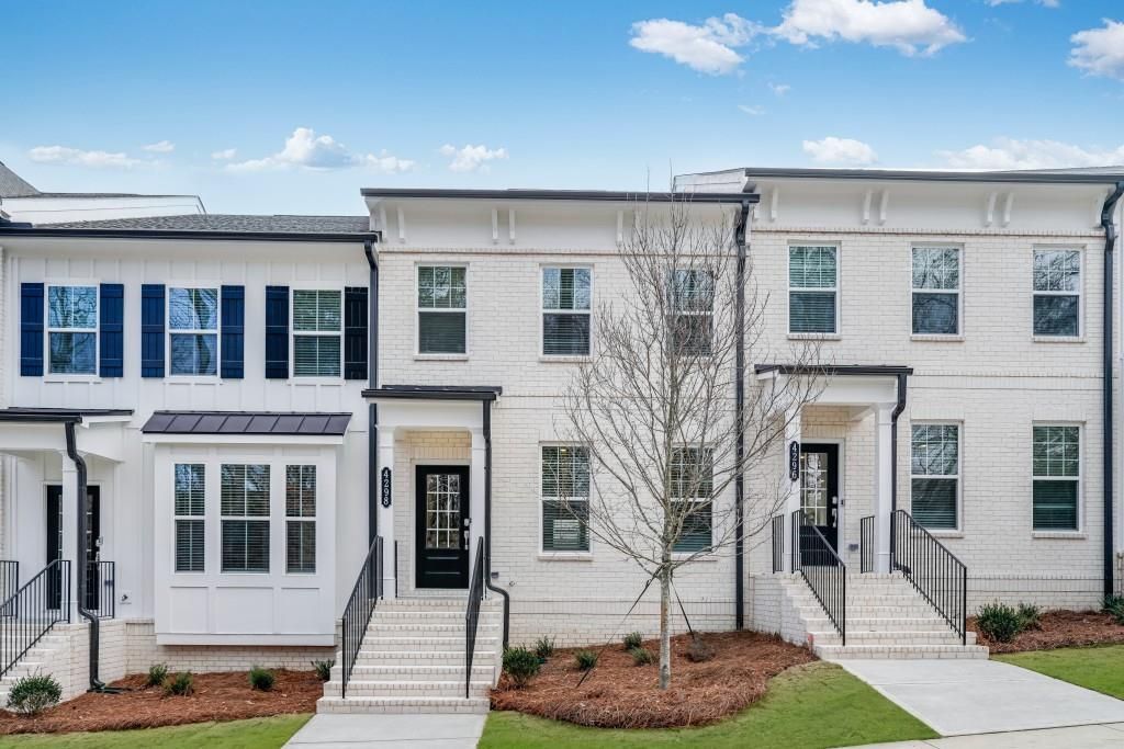 4298 Robert Alley, Doraville, GA 30360 Main Photo